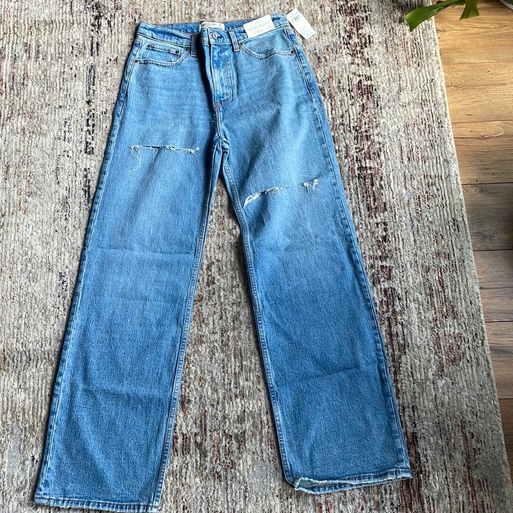 Abercrombie 90’s Relaxed High Rise Jeans